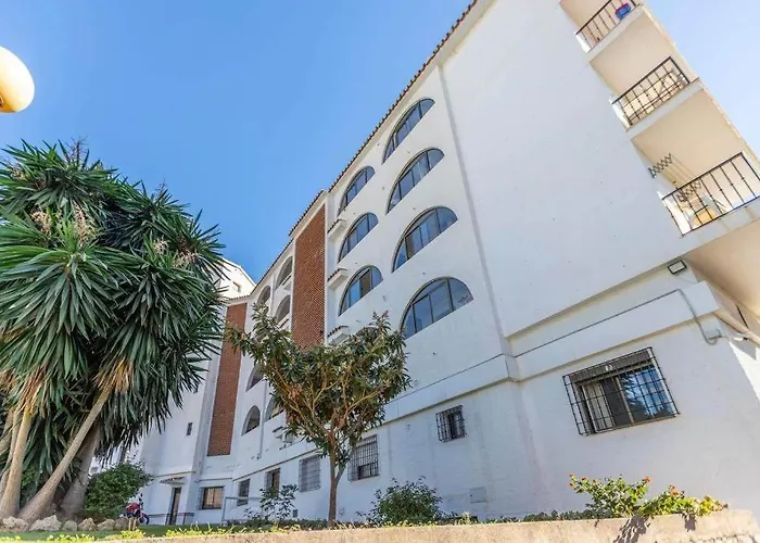 Beautiful And Elegant One Bedroom Apartment